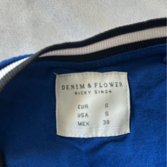 Men's DEMIN & FLOWER t-shirt size S - Picture 3 of 4
